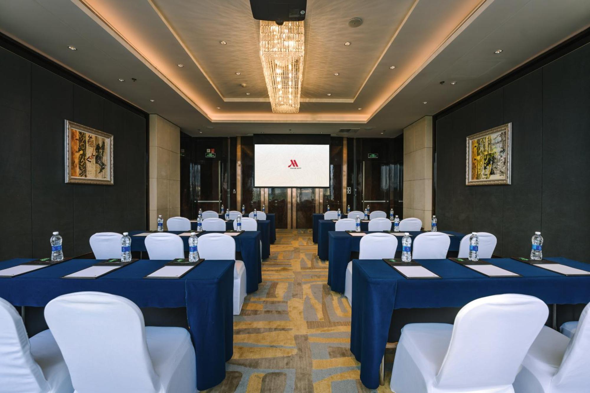 Hotel Yiwu Marriott 5*